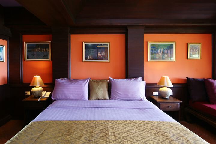 Room 18 of 101