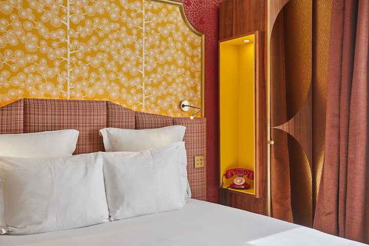 Room 47 of 87