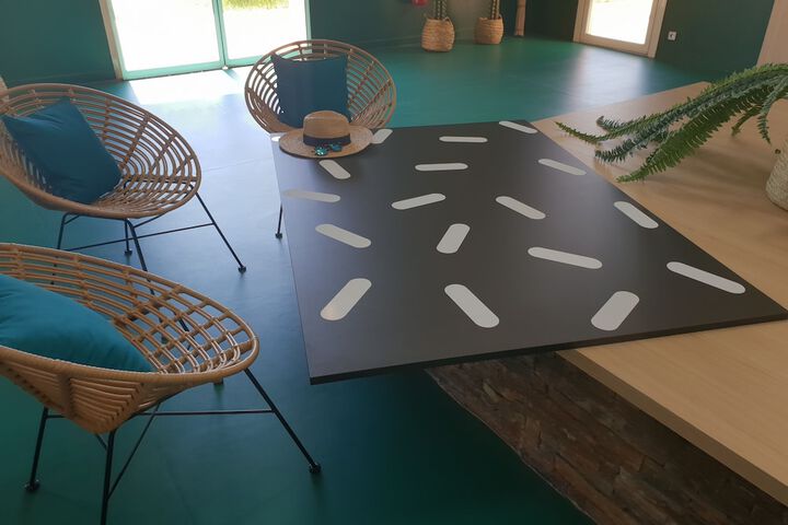 Guest Lobby