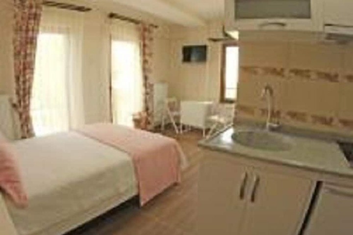 Room 25 of 101