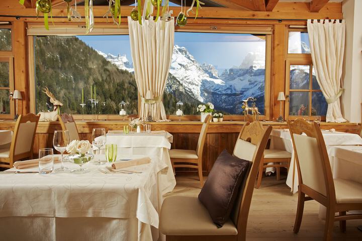 Dining Photos