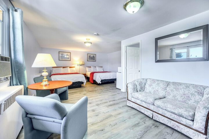 Room 16 of 72