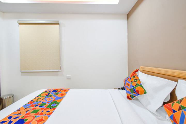 Room 17 of 30