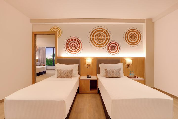 Room 15 of 68