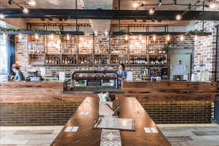 Bar/lounge