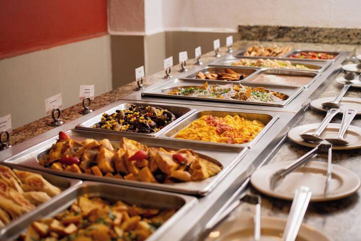 Dining 63 of 98
