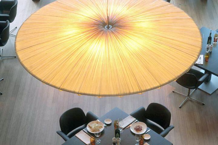 Dining 156 of 289