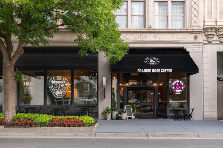 Coffee shop