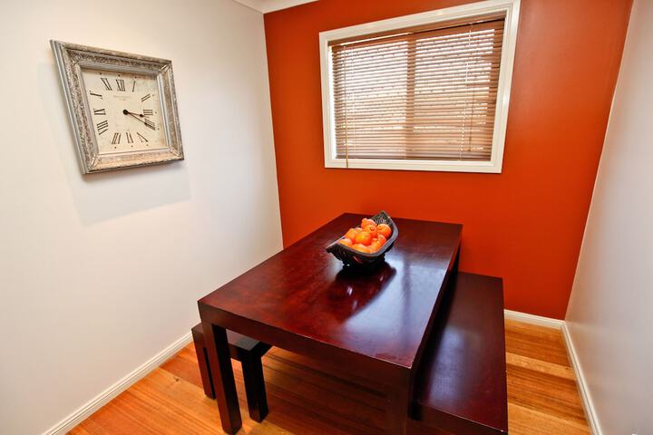 Room 16 of 36