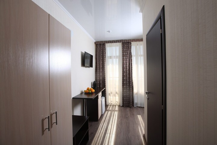 Room 12 of 86