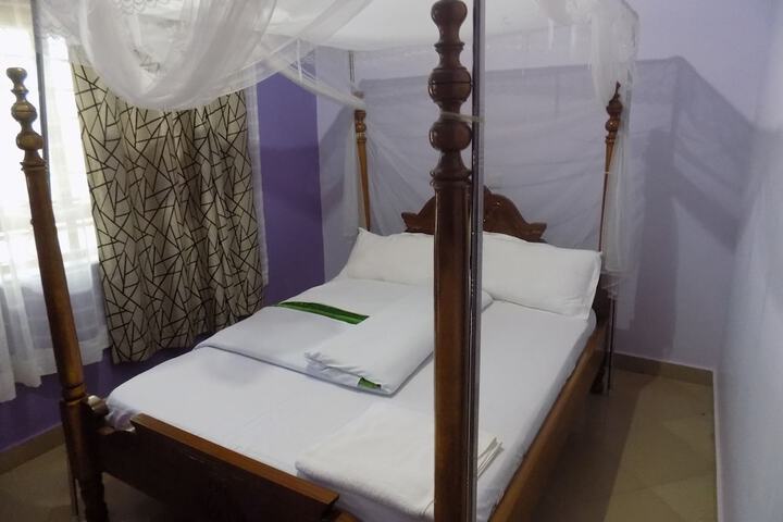 Room 15 of 29