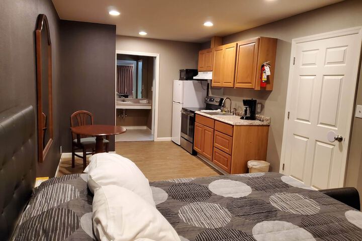 Room 41 of 65
