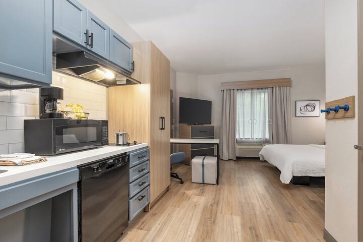 Room 30 of 86