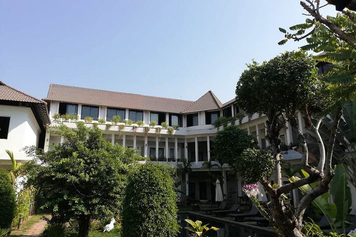Hotel 56 of 63