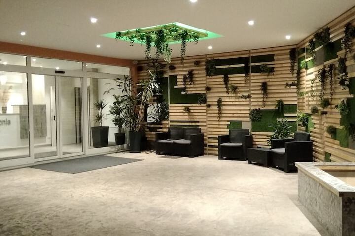 Hotel 2 of 42