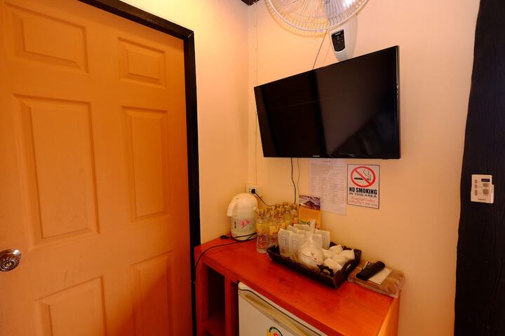 Room 26 of 65
