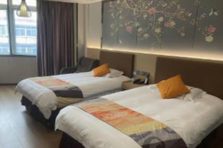 Room 15 of 15