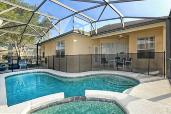 Pool 10 of 17
