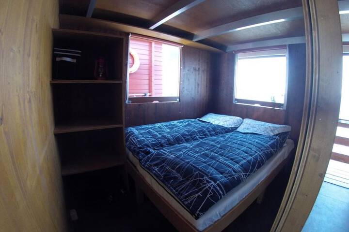 Room 3 of 15