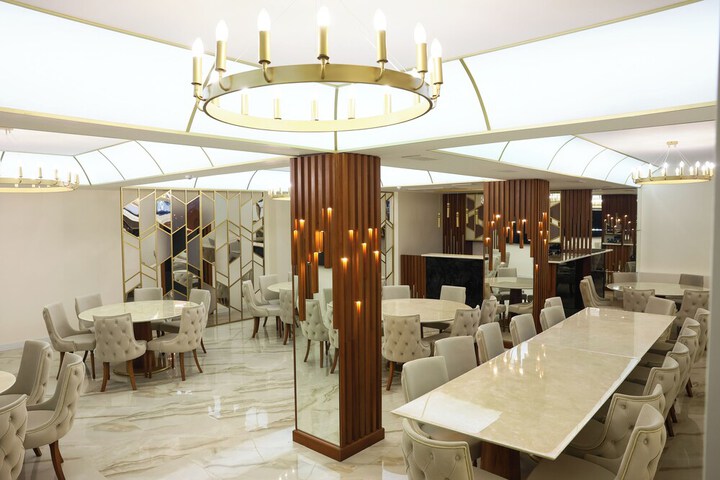 Dining 107 of 133