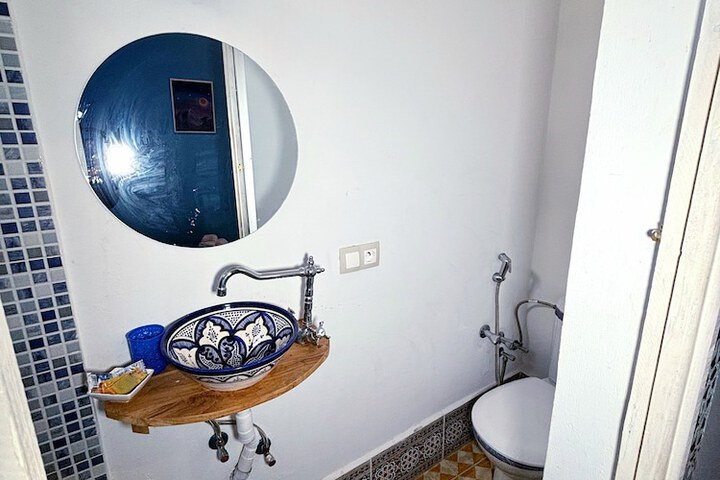 Room 45 of 48