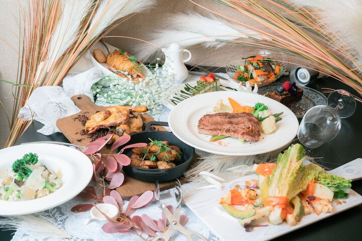 Dining 60 of 85
