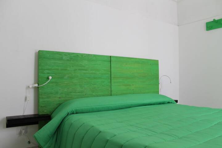 Room 5 of 76