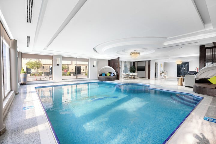 Pool 100 of 171