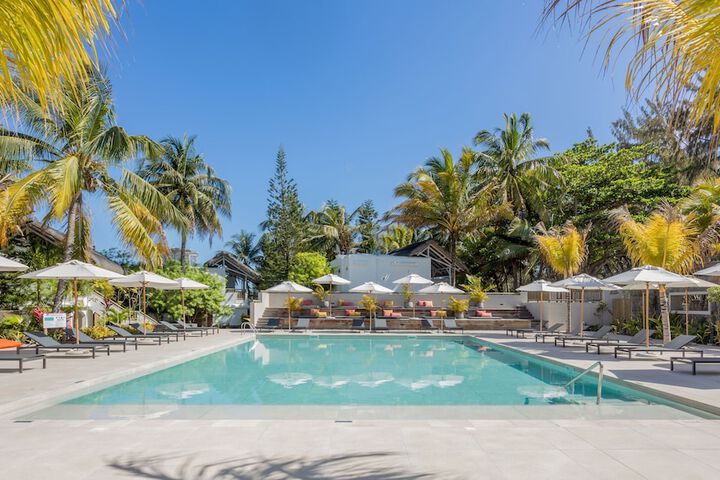 Pool Hotel