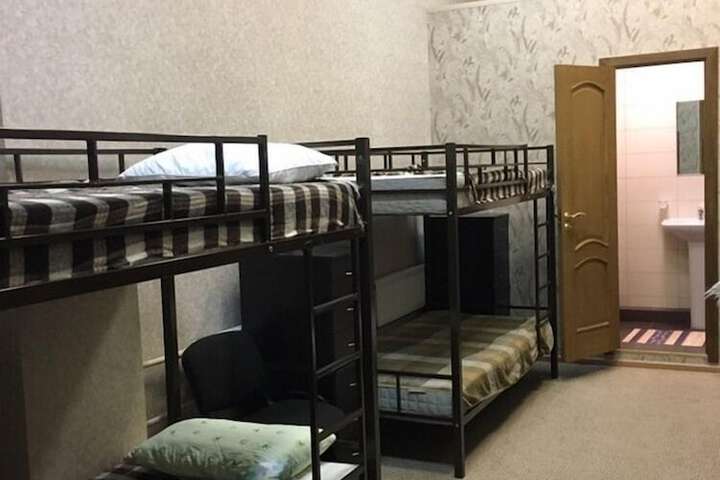 Room 28 of 65