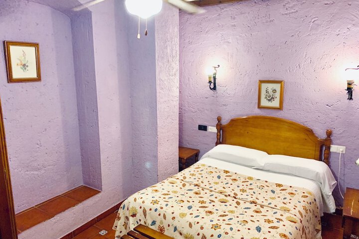 Room 8 of 38