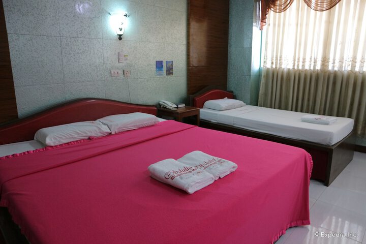Room 3 of 27