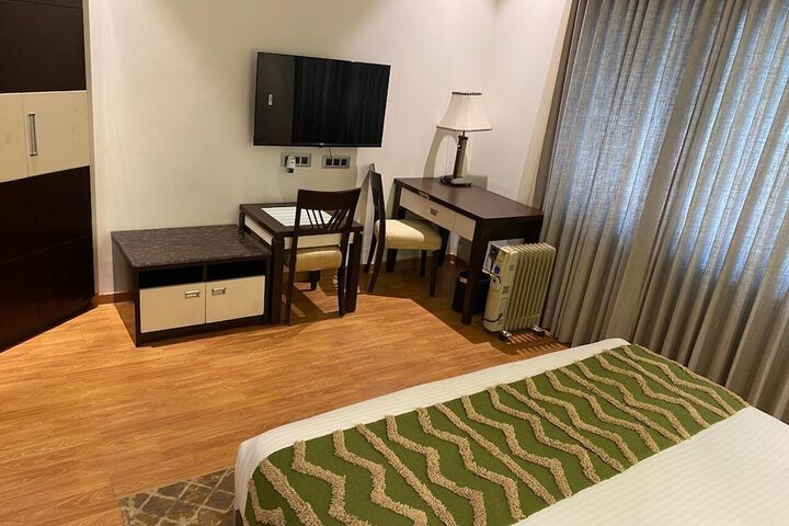 Room 3 of 29