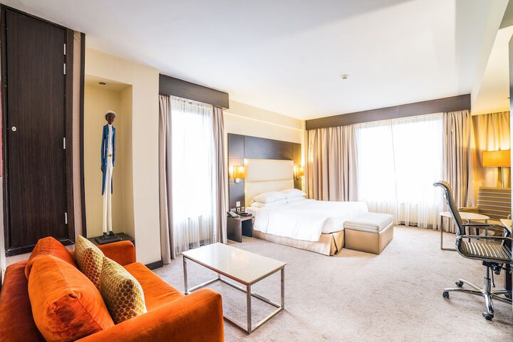 Room 10 of 31