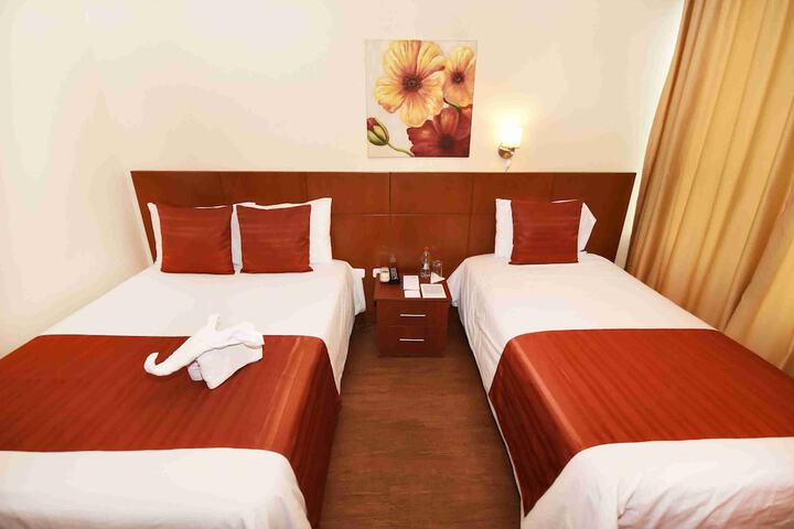 Room 7 of 37