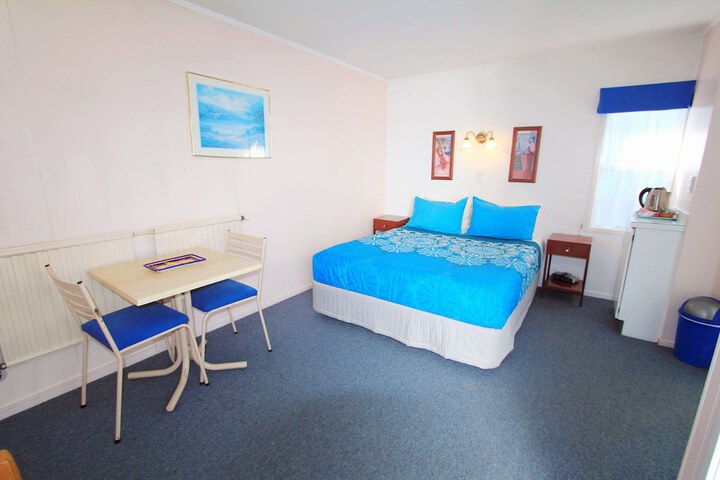 Room 43 of 63