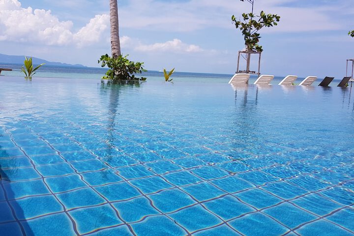 Pool 33 of 38