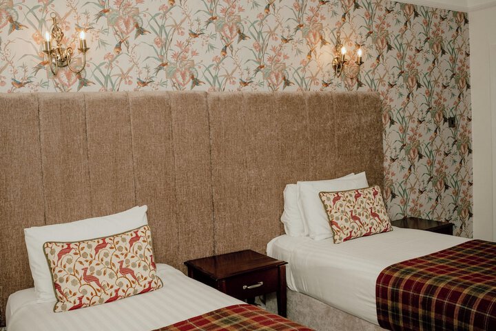 Room 84 of 174