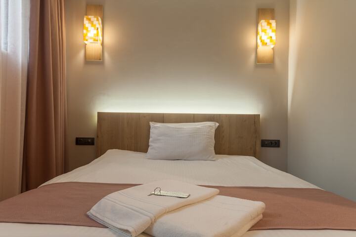 Room 5 of 50