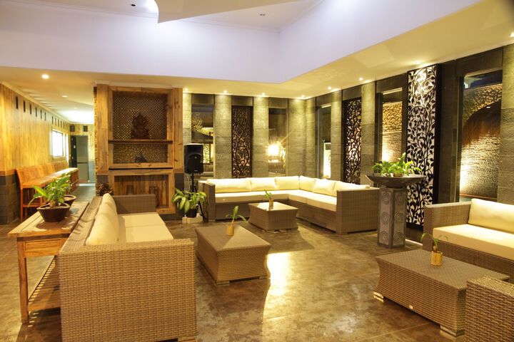 Hotel Interior 3 of 34