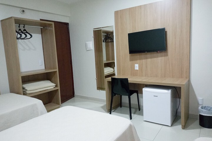 Room 18 of 42