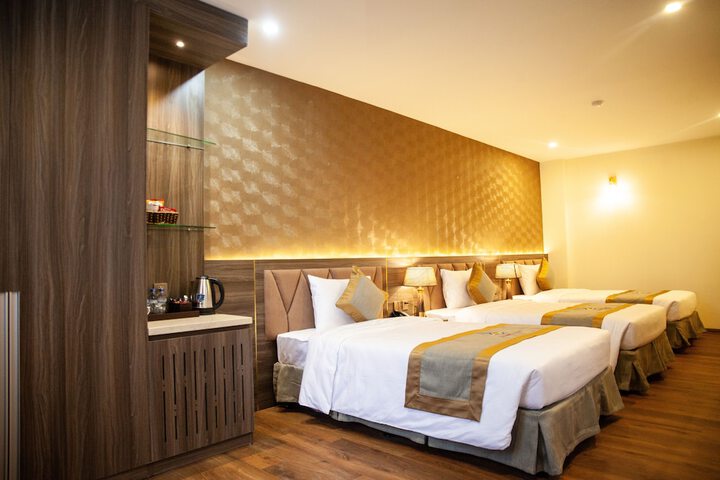 Room 3 of 50