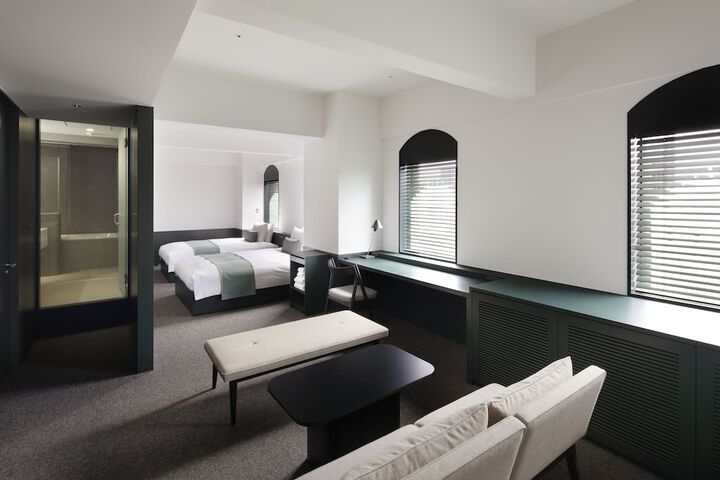 Room 8 of 61