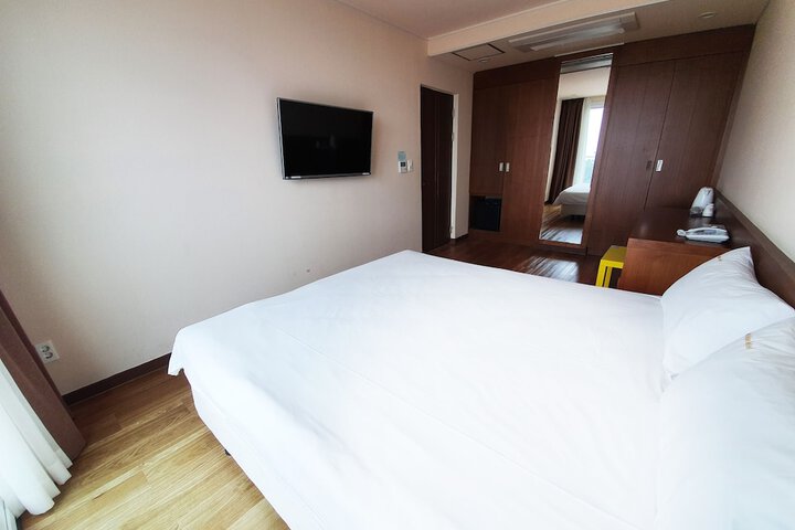 Room 29 of 58
