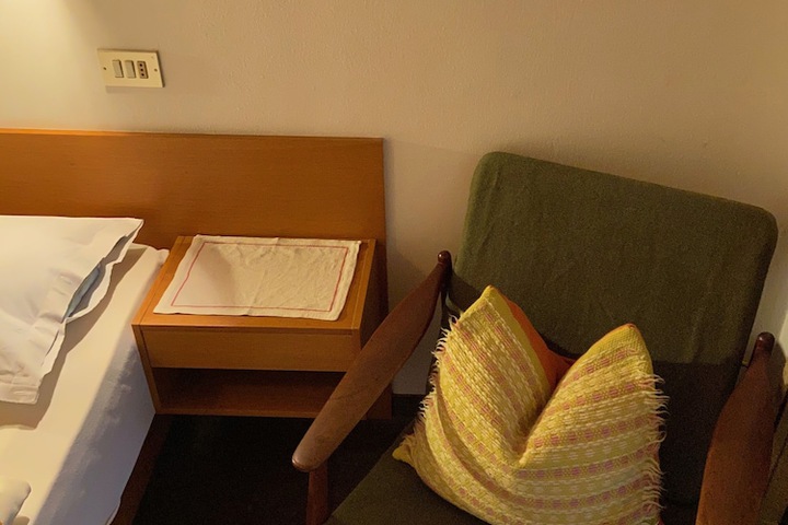 Room 19 of 44
