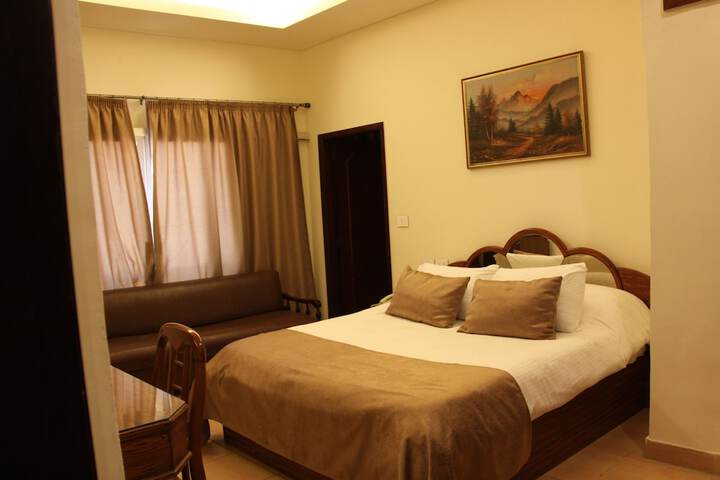 Room 38 of 119