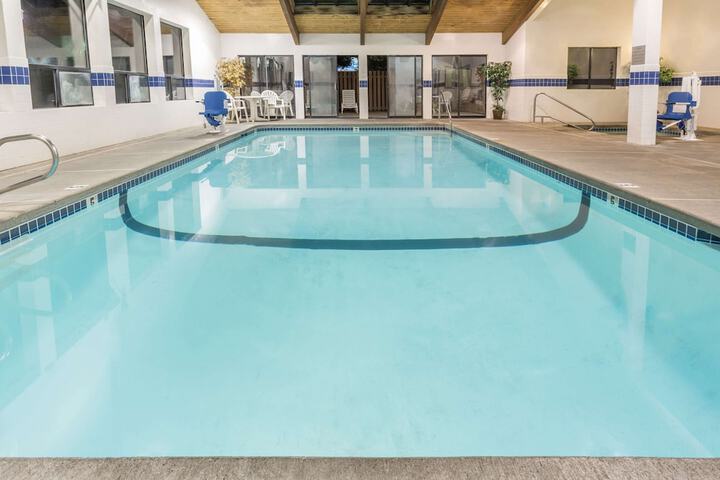 Pool 34 of 42