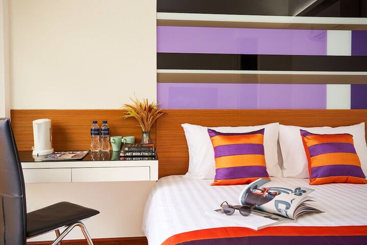 Room 14 of 30