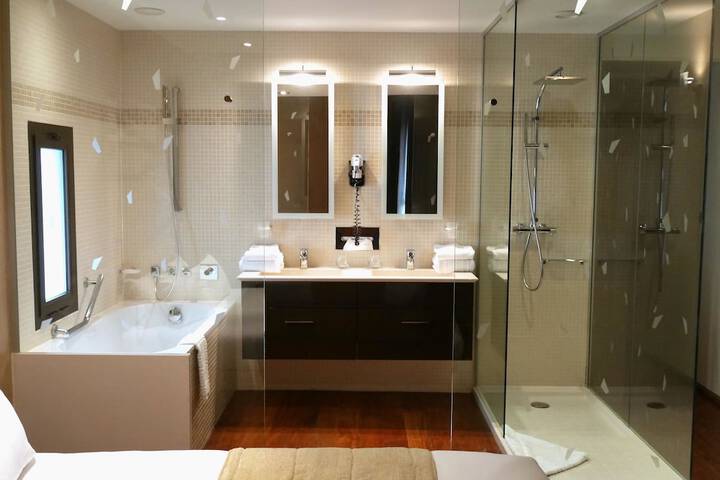 Bath Interior