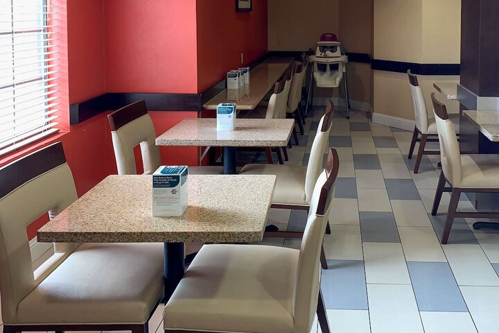 Breakfast area